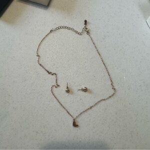 Elegant Gold Necklace and Earring Set